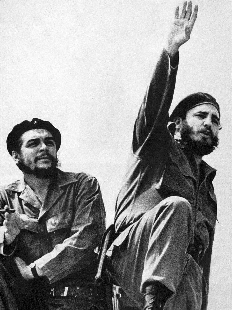 Spolubojovníci Ernesto "Che" Guevara a Fidel Castro v roku 1961. © Wikimedia.org

