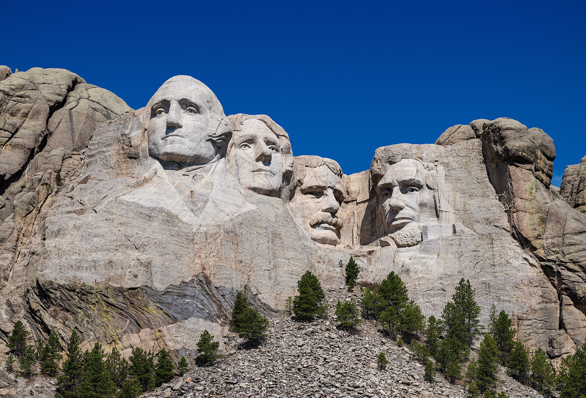 Najlepší prezidenti sú zvečnení na Mount Rushmore. © Wikimedia.org