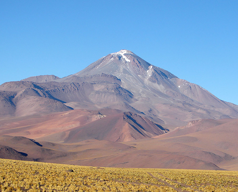 Pôsobivá sopka Llullaillaco. © Wikimedia.org