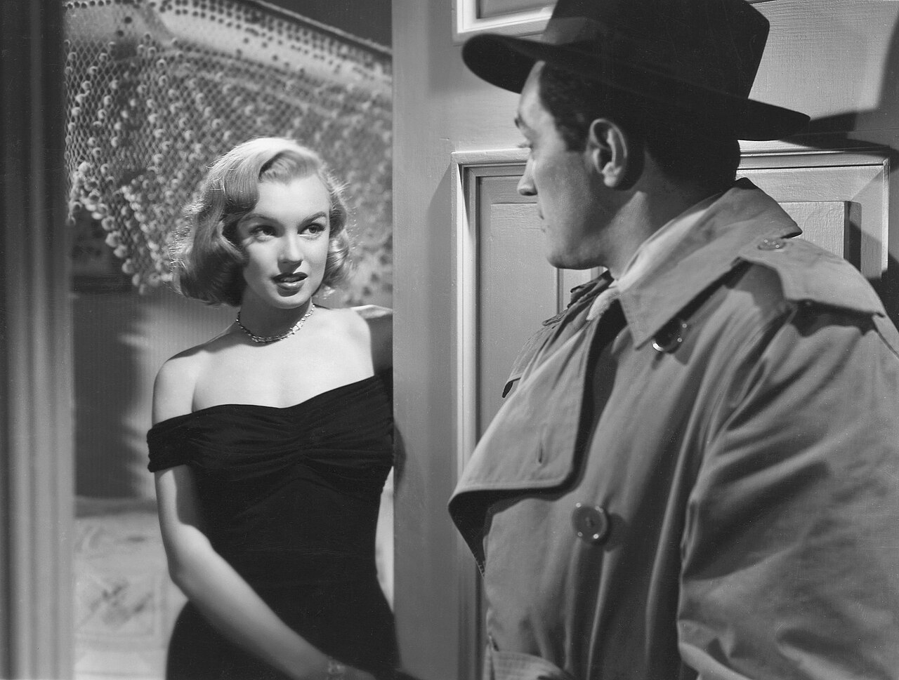 Marylin Monroe vo filme Asfaltová džungľa (1950). Bol to jeden z jej prvých výkonov, ktoré si získali pozornosť filmových kritikov. © Wikimedia.org