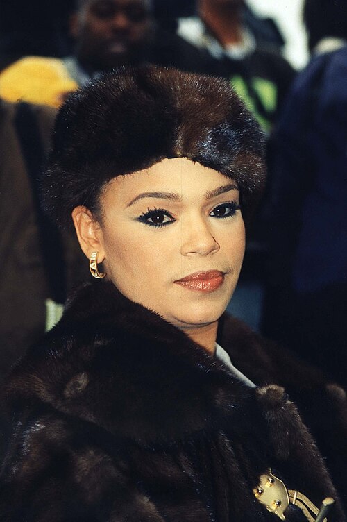 Za všetkým hľadaj ženu - Faith Evans v roku 1998. © Wikimedia.org