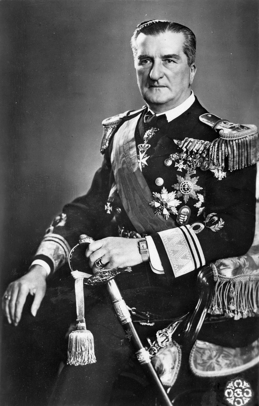 Oficiálny portrét regenta Maďarského kráľovstva, admirála Miklósa Horthyho. © Wikimedia.org