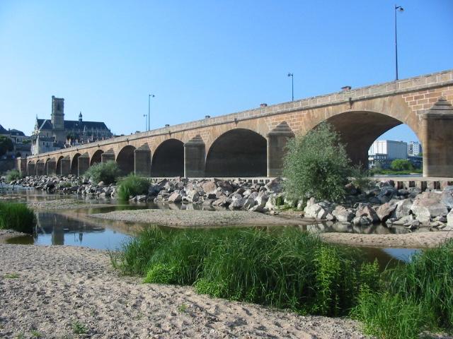 Vlna horúčav v lete 2003 na Loire pri Nevers. © Wikimedia.org, CC BY-SA 3.0