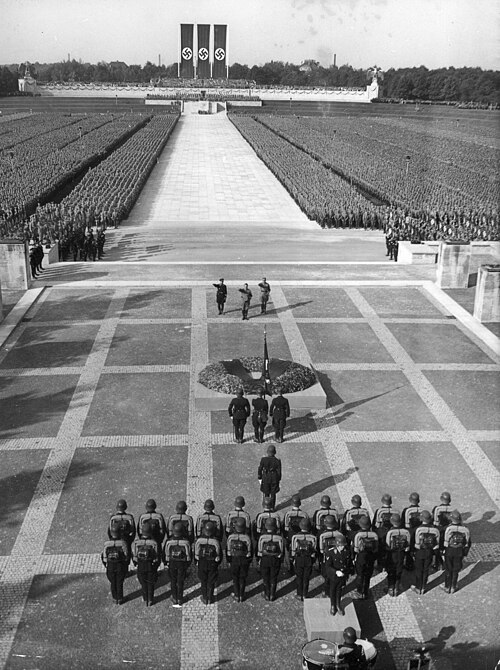 Zjazd NSDAP v Norimbergu v roku 1934, o rok neskôr tu boli prijaté známe protižidovské zákony. © Wikimedia.org 