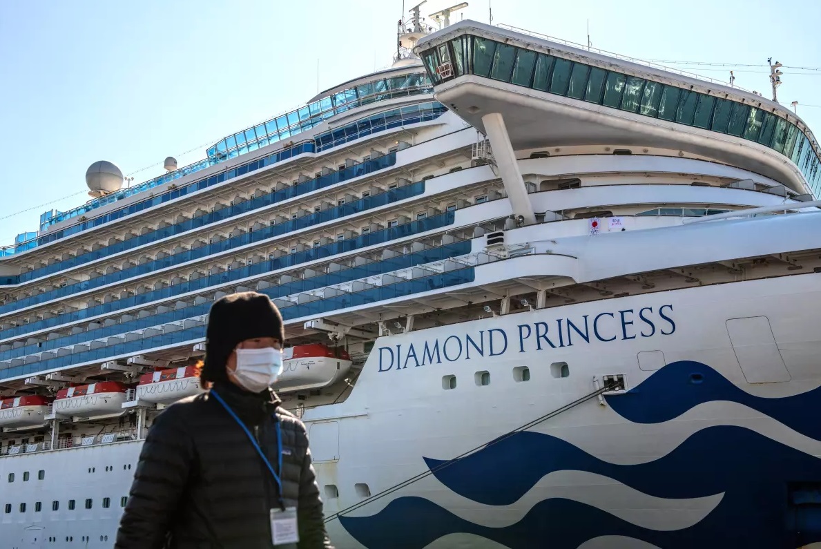 Luxusná lod Diamond Princess bola stredobodom pozornosti médií, keďže sa na nej veľmi rýchlo rozšíril COVID-19. © latimes / Carl Court / Getty Images