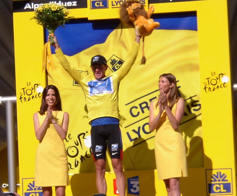 Lance Armstrong in the yellow jersey and at the height of his fame, 2004. © Wikimedia.org 