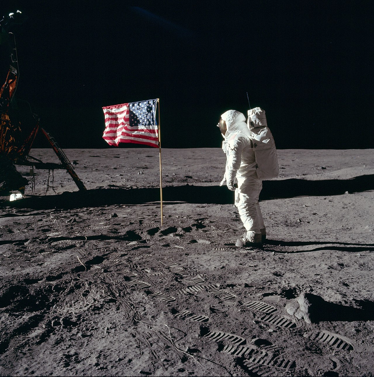 America's triumph - the Apollo program achieved its goal - to reach the surface of the moon. © Wikimedia.org