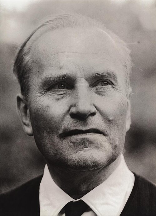 Známy filozof, profesor Patočka, zomrel vo veku 69 rokov 13. marca 1977 na mozgovú mŕtvicu, ktorej napomohli dlhé výsluchy na obávanej Štátnej bezpečnosti alias ŠtB. © Wikimedia.org