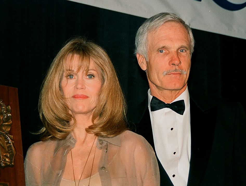 Ted Turner s čerstvou ex-manželkou Jane Fondovou, v roku 2002. © Wikimedia.org