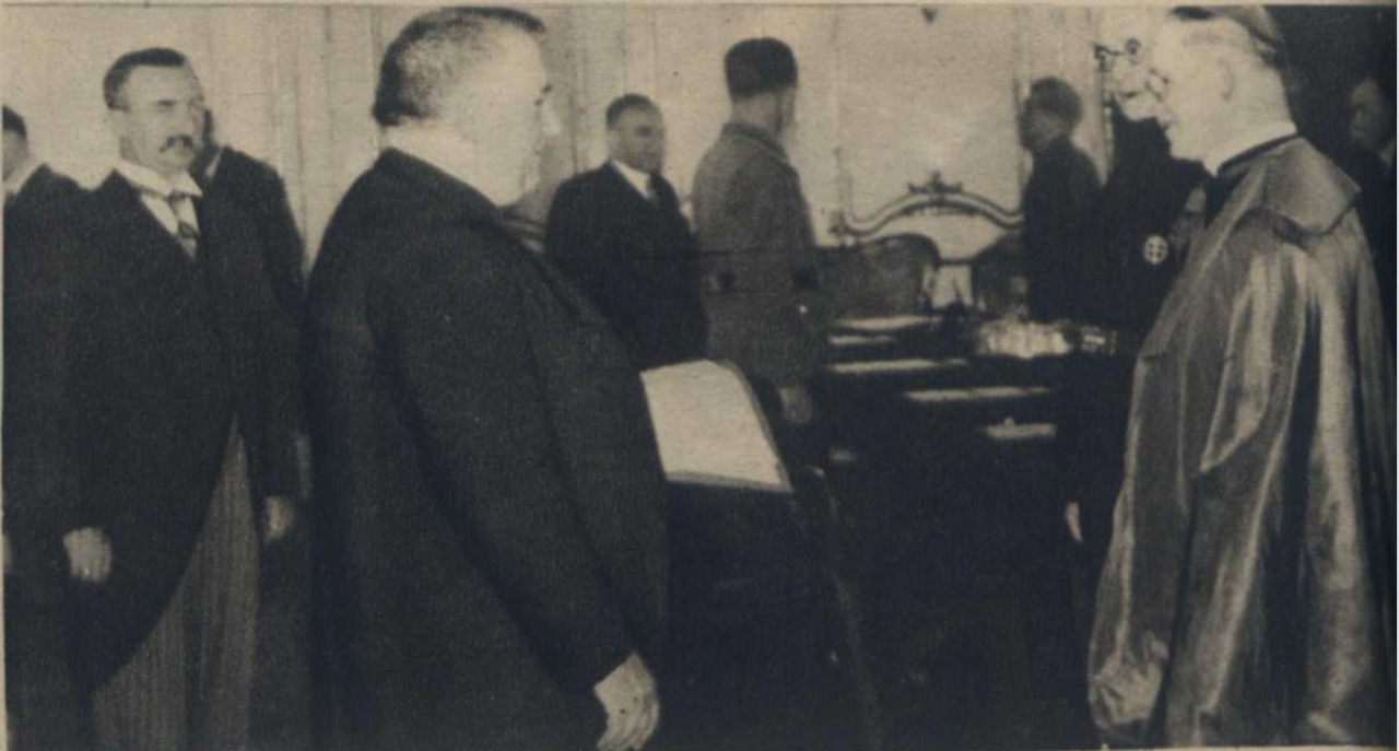 Vojtaššák v spoločnosti prezidenta SR Jozefa Tisa a predsedu vlády SR a stúpenca národného socializmu Vojtecha Tuku, 17. august 1940. © Wikimedia.org