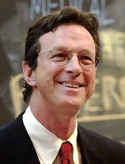 Tvorca Westworldu Michael Crichton napísal okrem iného aj Jurský park. © Wikimedia.org